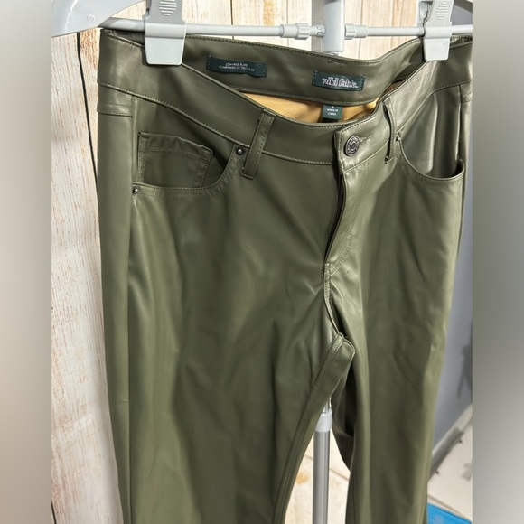 Women's Low Rise Faux Leather Flare Pants - Wild Fable, Olive Green Sz 6 Lined - Picture 2 of 7